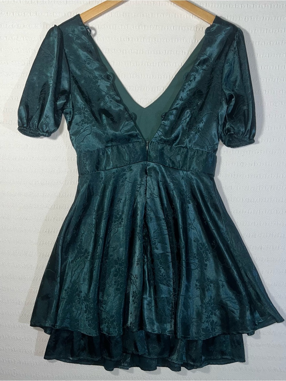 Allison & Kelly Womens Babydoll Puff Sleeve Satin Milkmaid Dress Size S Party - Picture 2 of 7